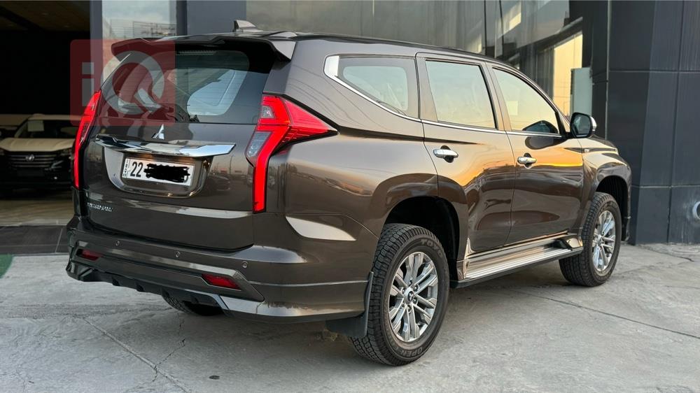 Mitsubishi Montero Sport